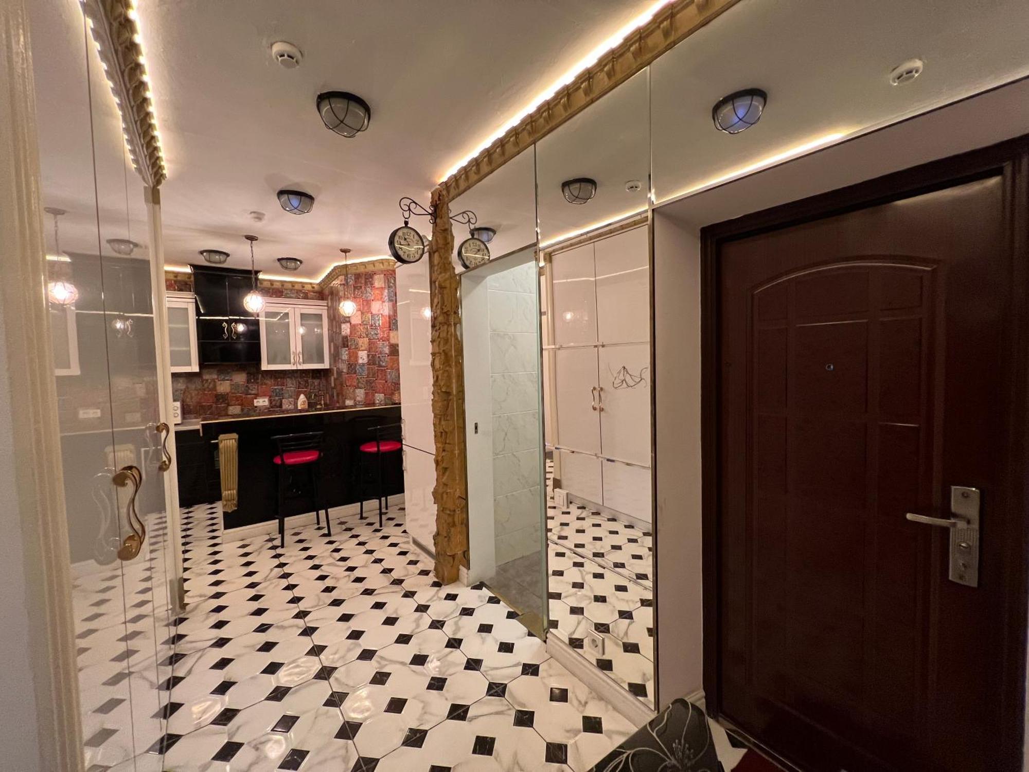 2 Bedrooms Heart Of City Center تشيسيناو المظهر الخارجي الصورة