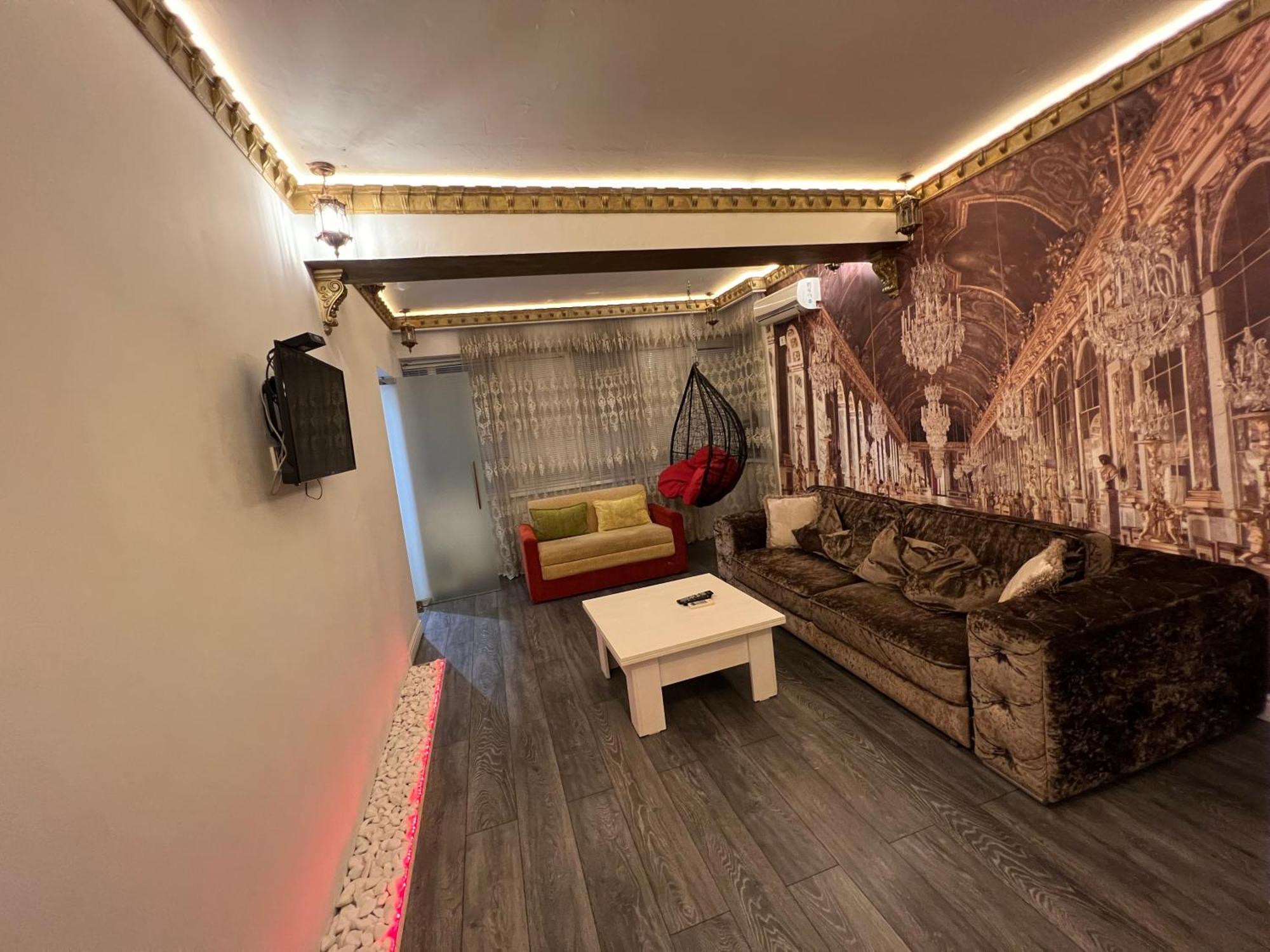 2 Bedrooms Heart Of City Center تشيسيناو المظهر الخارجي الصورة