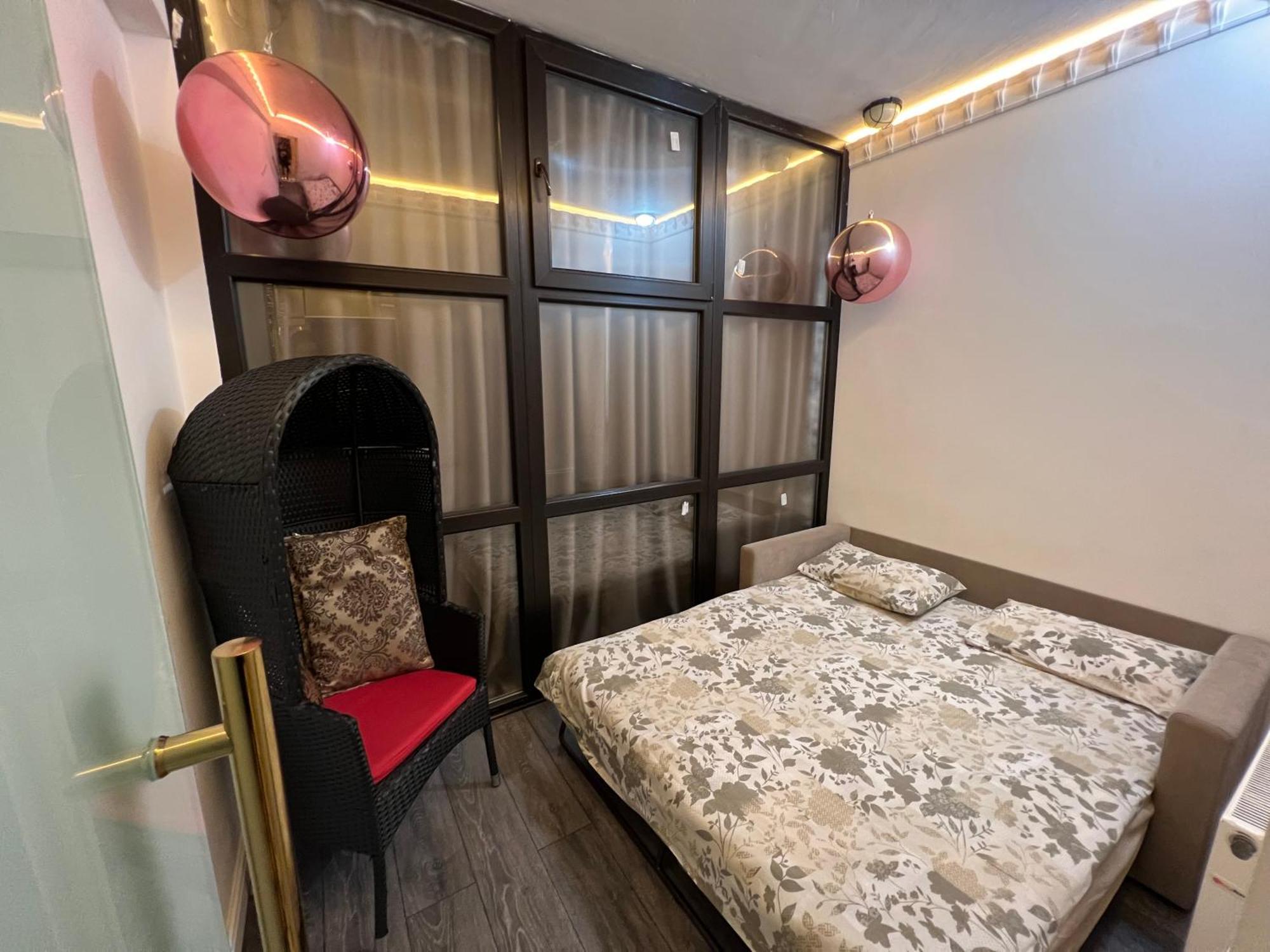 2 Bedrooms Heart Of City Center تشيسيناو المظهر الخارجي الصورة