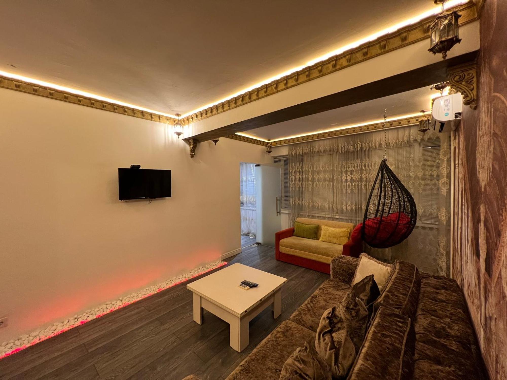 2 Bedrooms Heart Of City Center تشيسيناو المظهر الخارجي الصورة