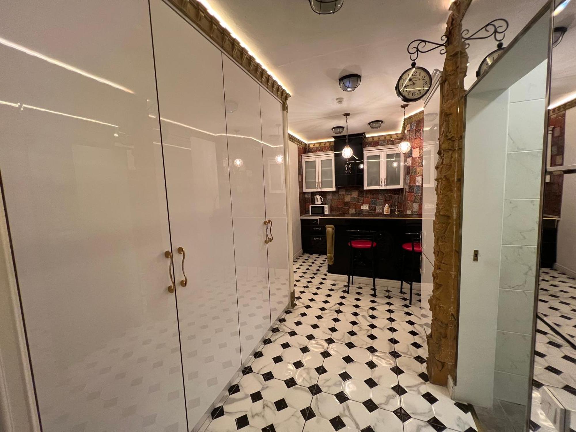 2 Bedrooms Heart Of City Center تشيسيناو المظهر الخارجي الصورة