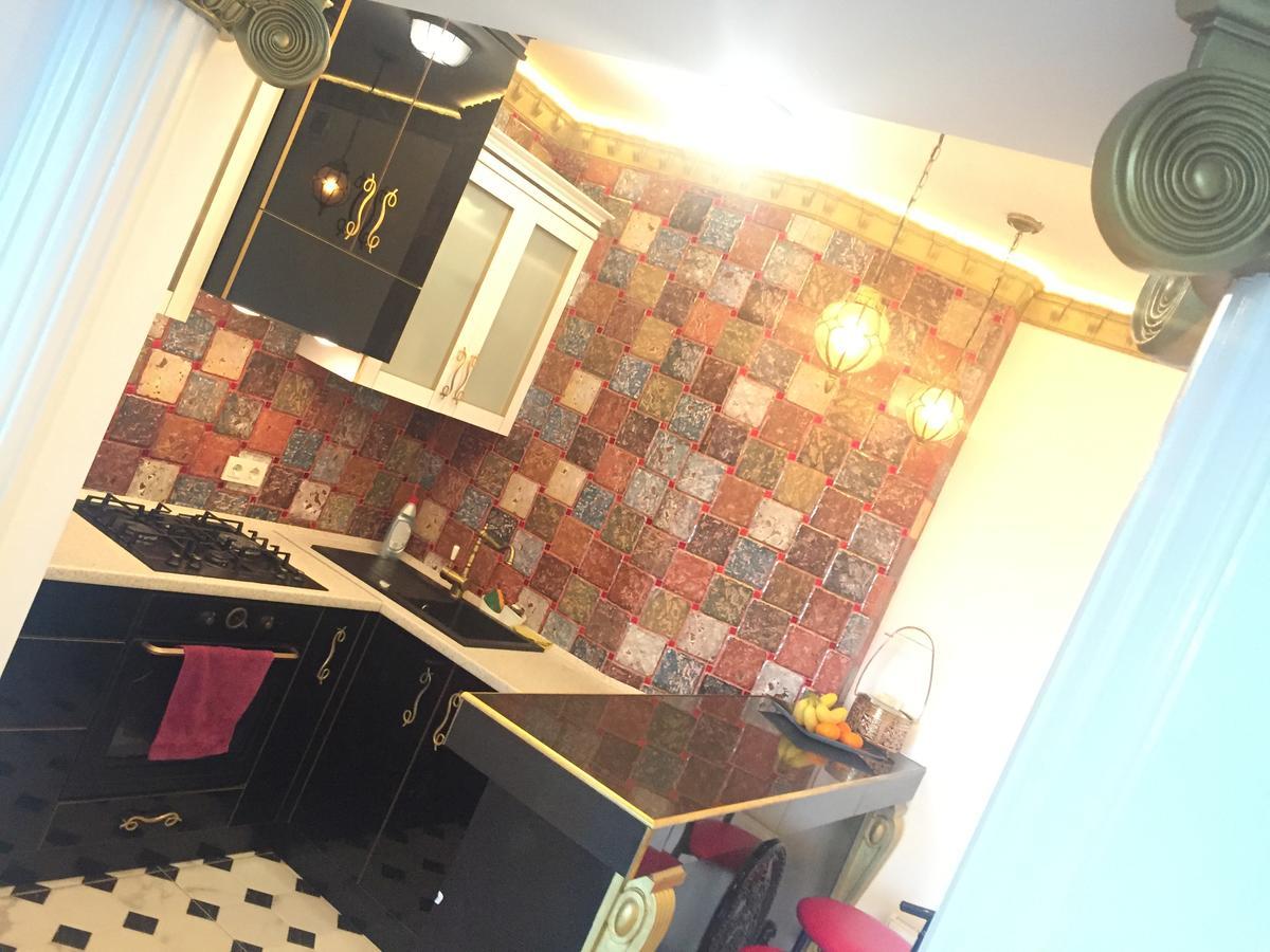 2 Bedrooms Heart Of City Center تشيسيناو المظهر الخارجي الصورة